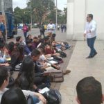 (La FM) Estudiantes de la U. Nacional recibieron clases en la calle